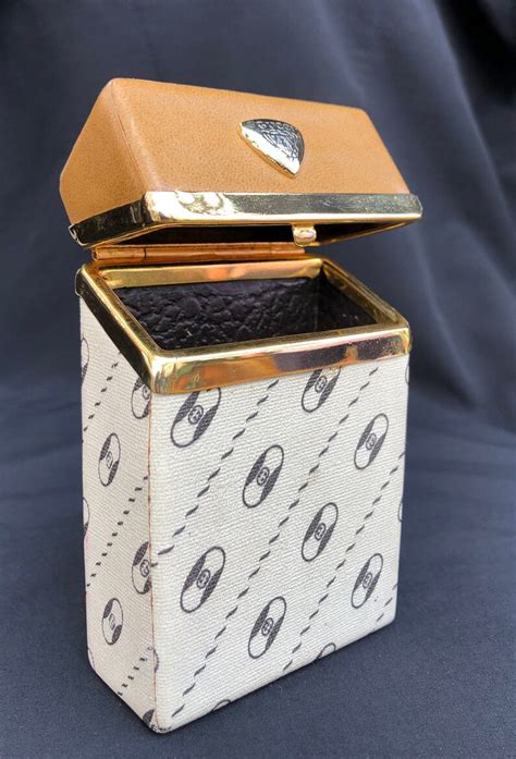 cigarette case gucci